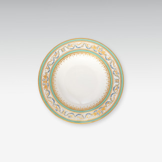 Teller aus einem Speiseservice