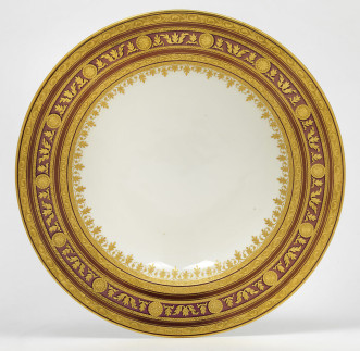 Objektgeschichte: Klassizistische Tellerparade, Deutsch