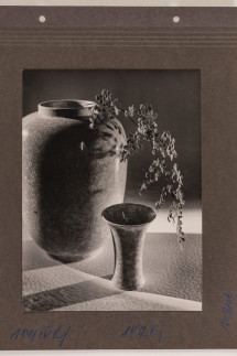 Historische Werbefotografie: Zwei Vasen mit Craquelé-Glasur